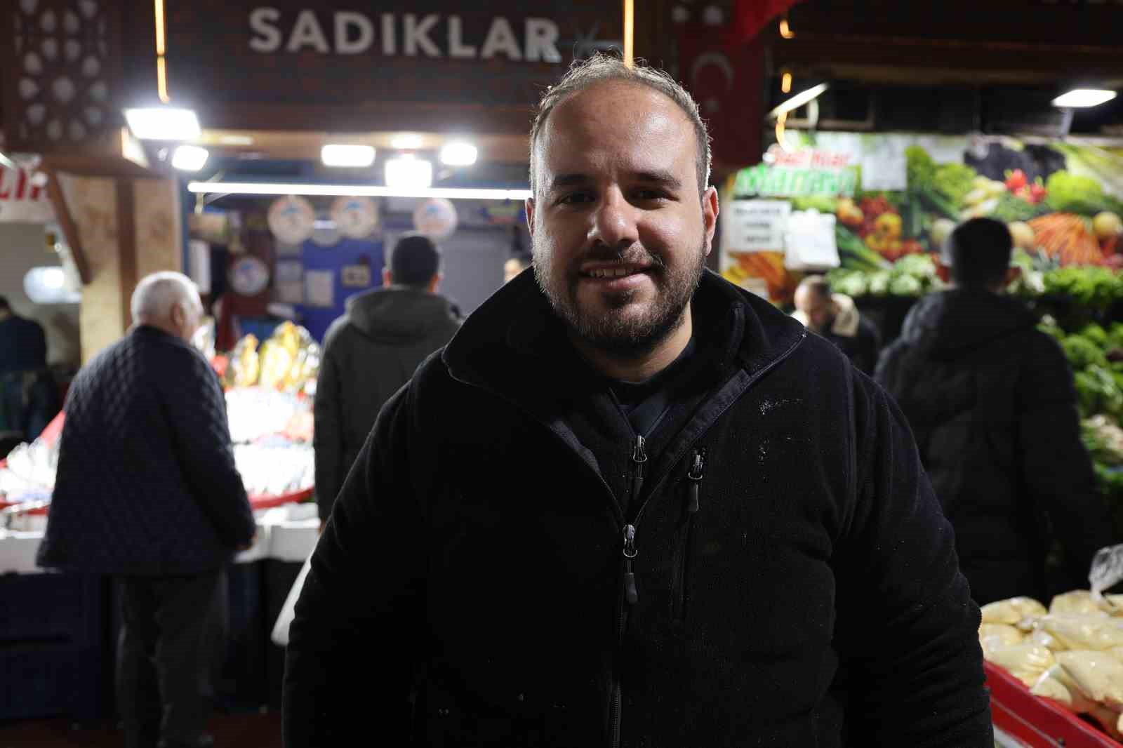 elazig kapali carsida 85 kiloluk orkinos tezgaha indi 4 aYyE59O8