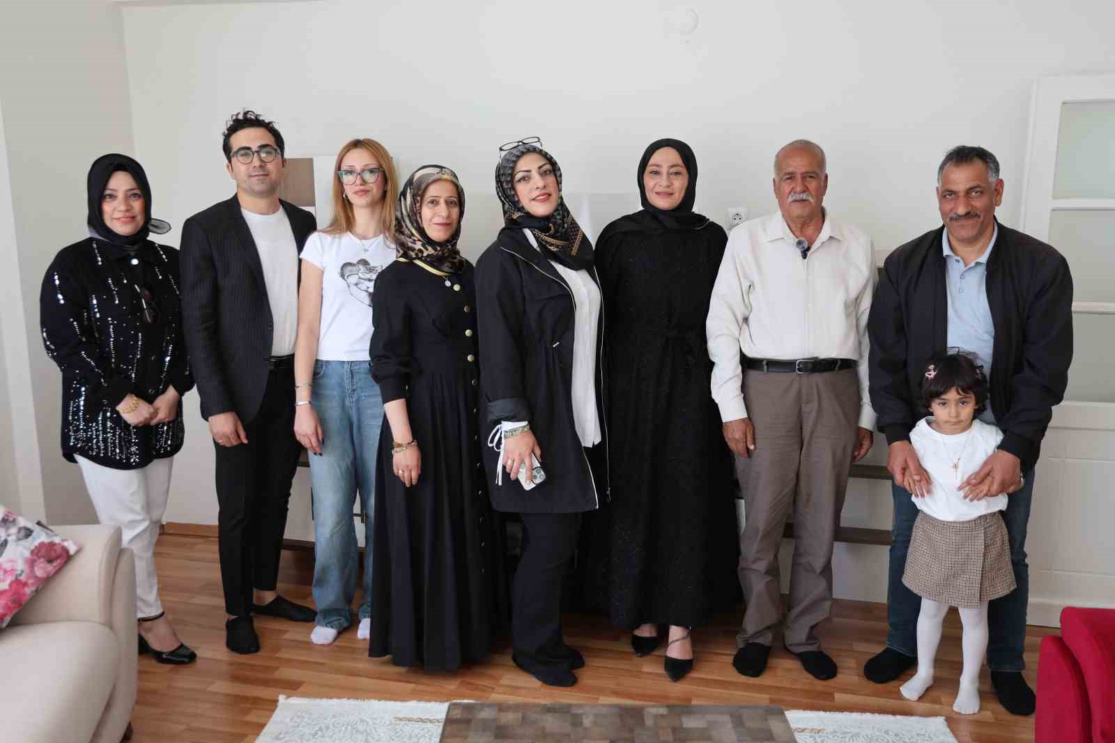 elazig seferber oldu minik zeynep ve dedesi yeni evlerine kavustu 6