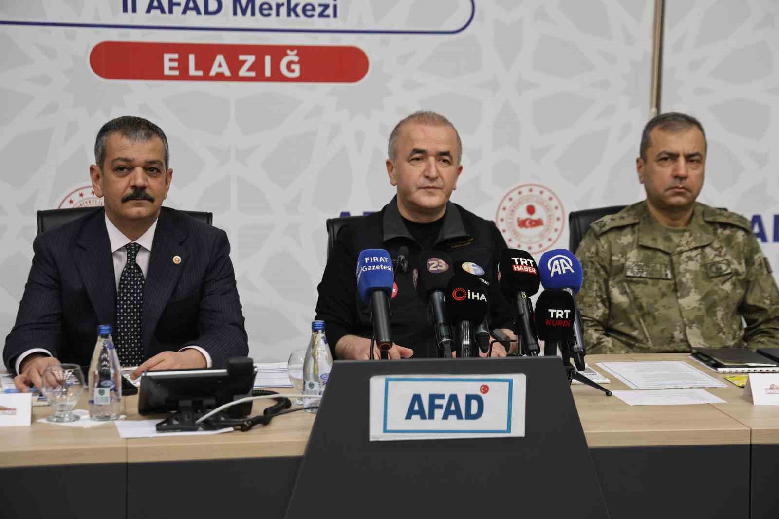 Elazığ Valisi Hatipoğlu: "Acının büyüklüğü karşısında dayanışmamız daha da büyüdü" 6 elazig valisi hatipoglu acinin buyuklugu karsisinda dayanismamiz daha da buyudu 2 EHrBDtO9