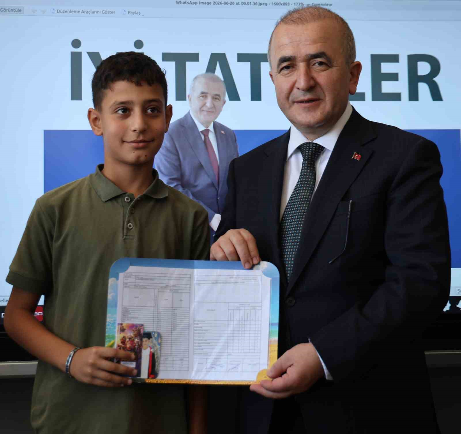 elazigda 119 bin ogrenci karne heyecani yasadi 3 51Z7bjQ3