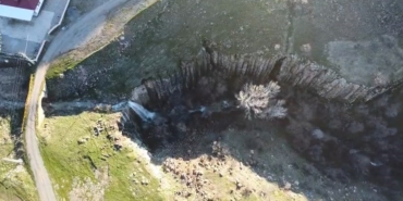 elazigda-40-metre-yukseklikten-dokulen-selale-kesfedilmeyi-bekliyor-DMXOyC4n.jpg