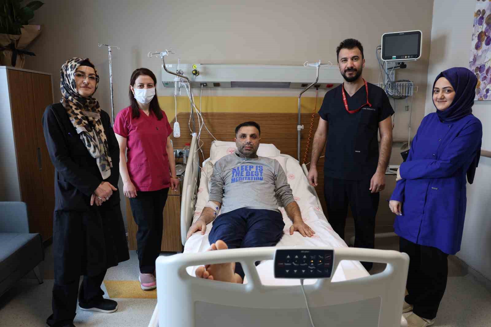 Elazığ’da 45 yaşındaki hasta 50 dakikalık kalp masajıyla hayata döndürüldü 7 elazigda 45 yasindaki hasta 50 dakikalik kalp masajiyla hayata donduruldu 3 yHrwESgt