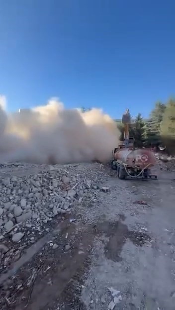 elazigda 5 katli bina korna sesi ile yikildi 0
