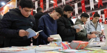 elazigda-6-kitap-fuari-kapilarini-acti-9aMaQder.jpg