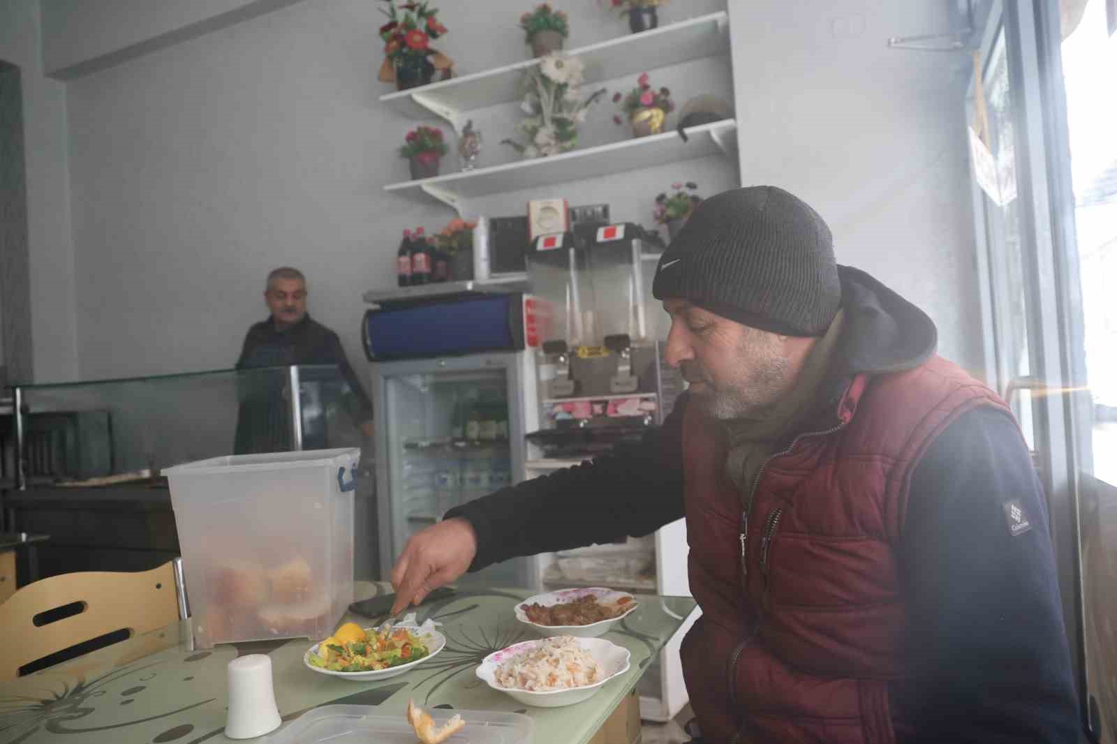 elazigda askida yemek ve corba uygulamasi yurek isitti 5 FSGBnula