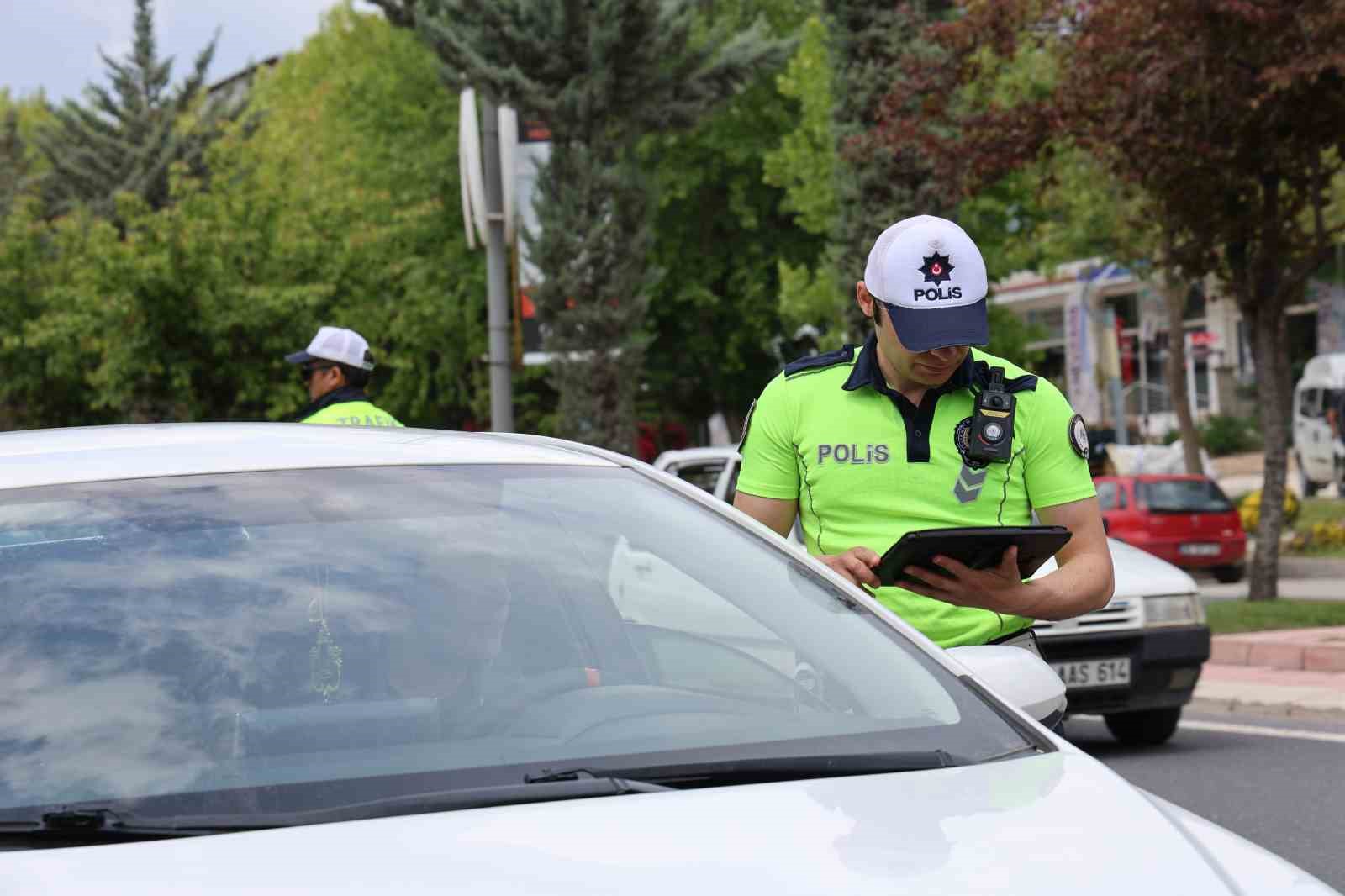 elazigda bayram oncesi genis kapsamli trafik denetimi 2 yASgnOgW