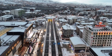 elazigda-belediye-ekipleri-karla-mucadelesini-araliksiz-surduruyor-Bq3VIp8L.jpg