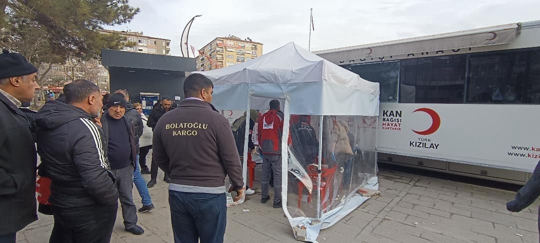 elazigda bicakli kavga 1 yarali 1 UpaRVFO7