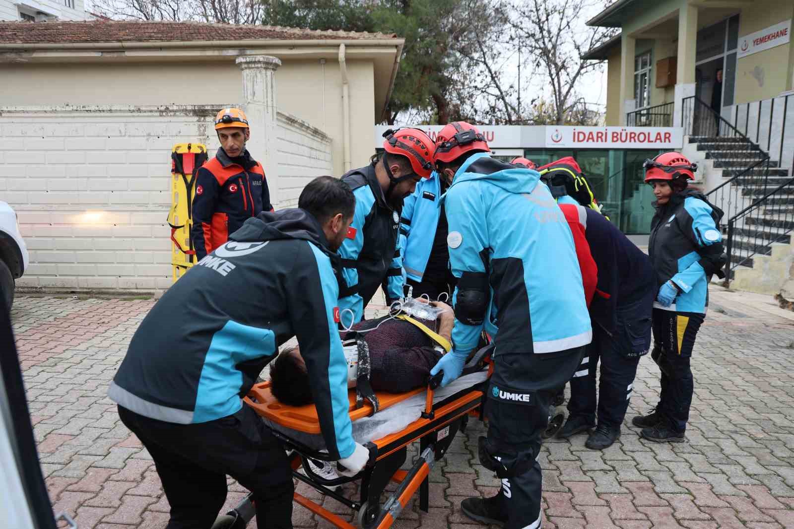 elazigda deprem ve yangin tatbikati gerceklestirildi 3 wXJXFutV