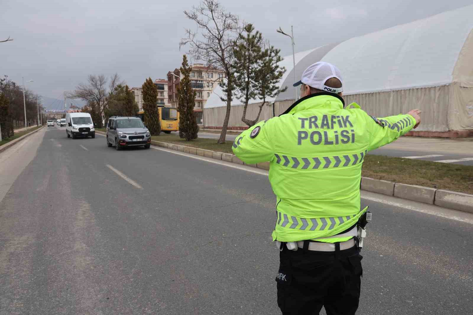 elazigda dron destekli trafik uygulamasi 2 AlqF3GUH