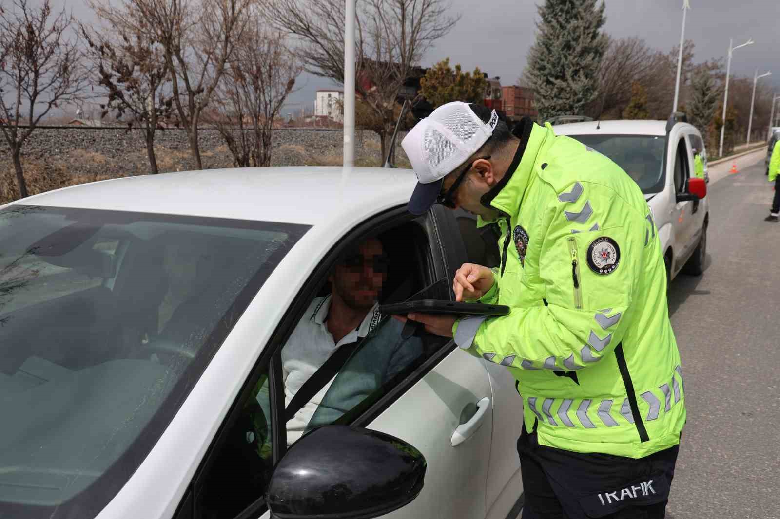 elazigda dron destekli trafik uygulamasi 4 RR4wEcO9