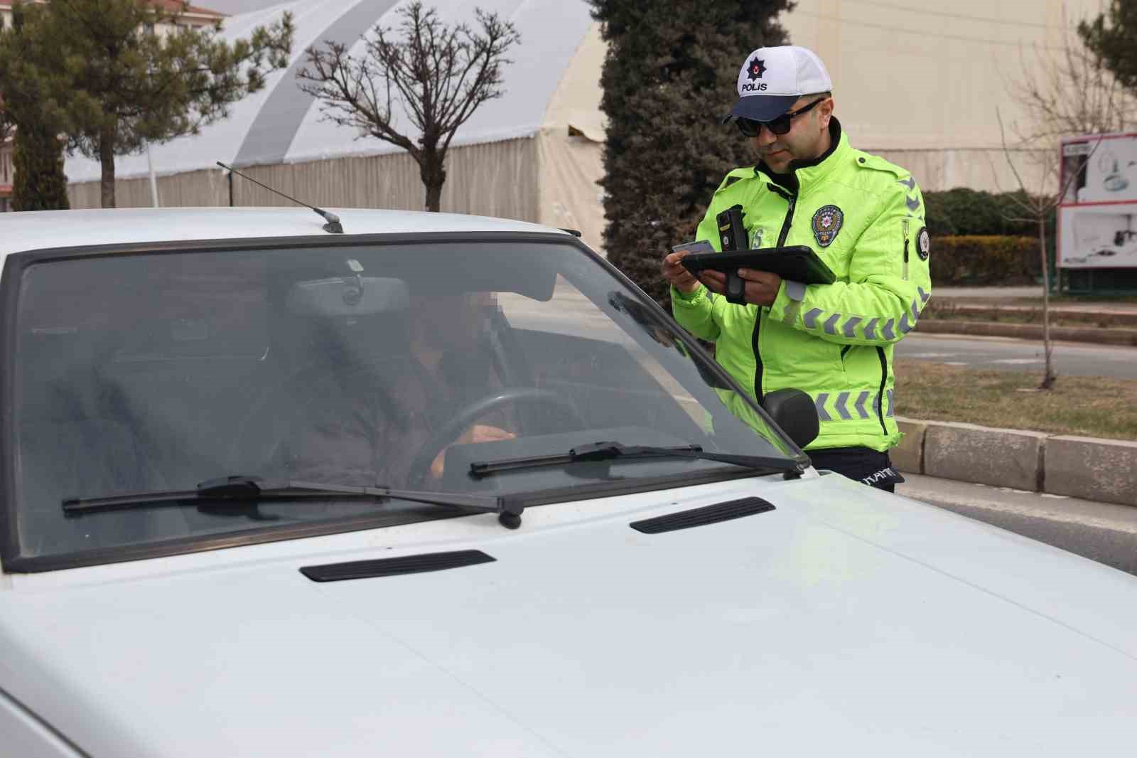 elazigda dron destekli trafik uygulamasi 5 VMnWl9r4
