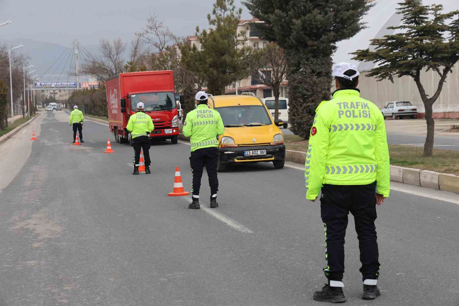 elazigda dron destekli trafik uygulamasi 6 PSW7Cqbq