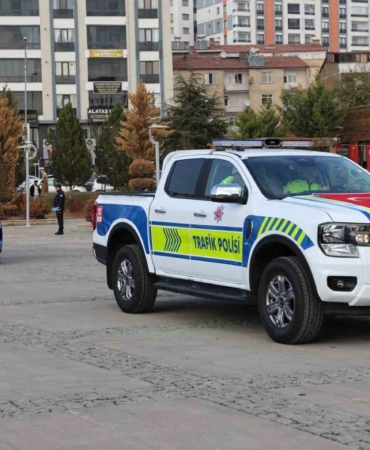 elazigda-emniyet-ve-jandarmaya-84-yeni-arac-6kIpNGCV.jpg