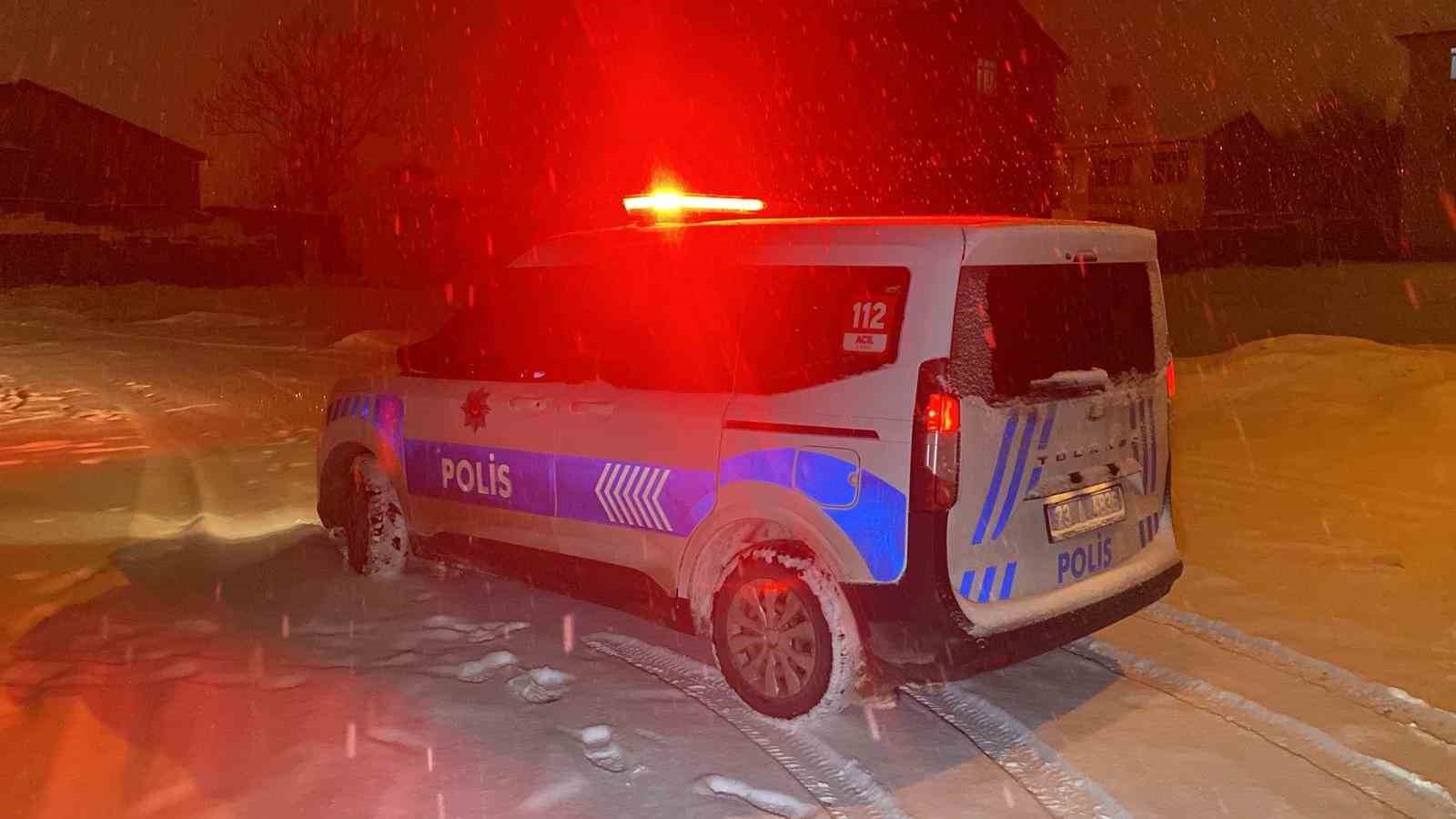 elazigda ev yangini engelli genc kiz hayatini kaybetti 3 GJvcU3br