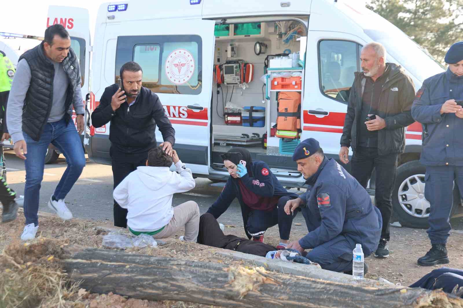 elazigda feci kaza 2i agir 6 yarali 4 FsTe2kyE