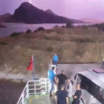 elazigda-firtina-etkili-oldu-feribot-iskeleye-yanasamadi-GKq22hAX.jpg