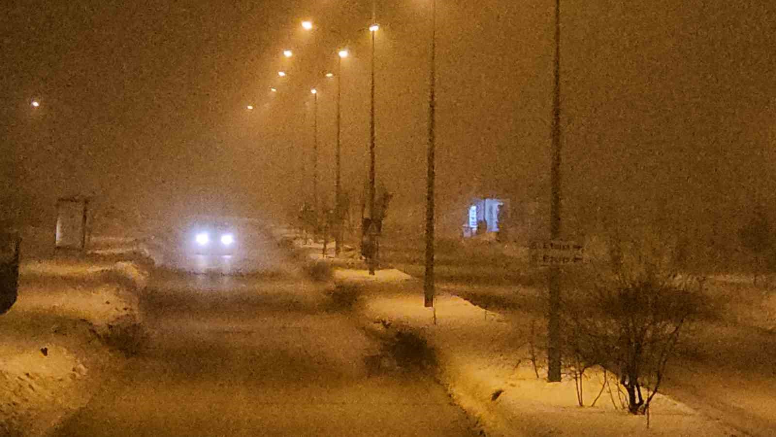 elazigda gece saatlerinde sis etkili oldu 2