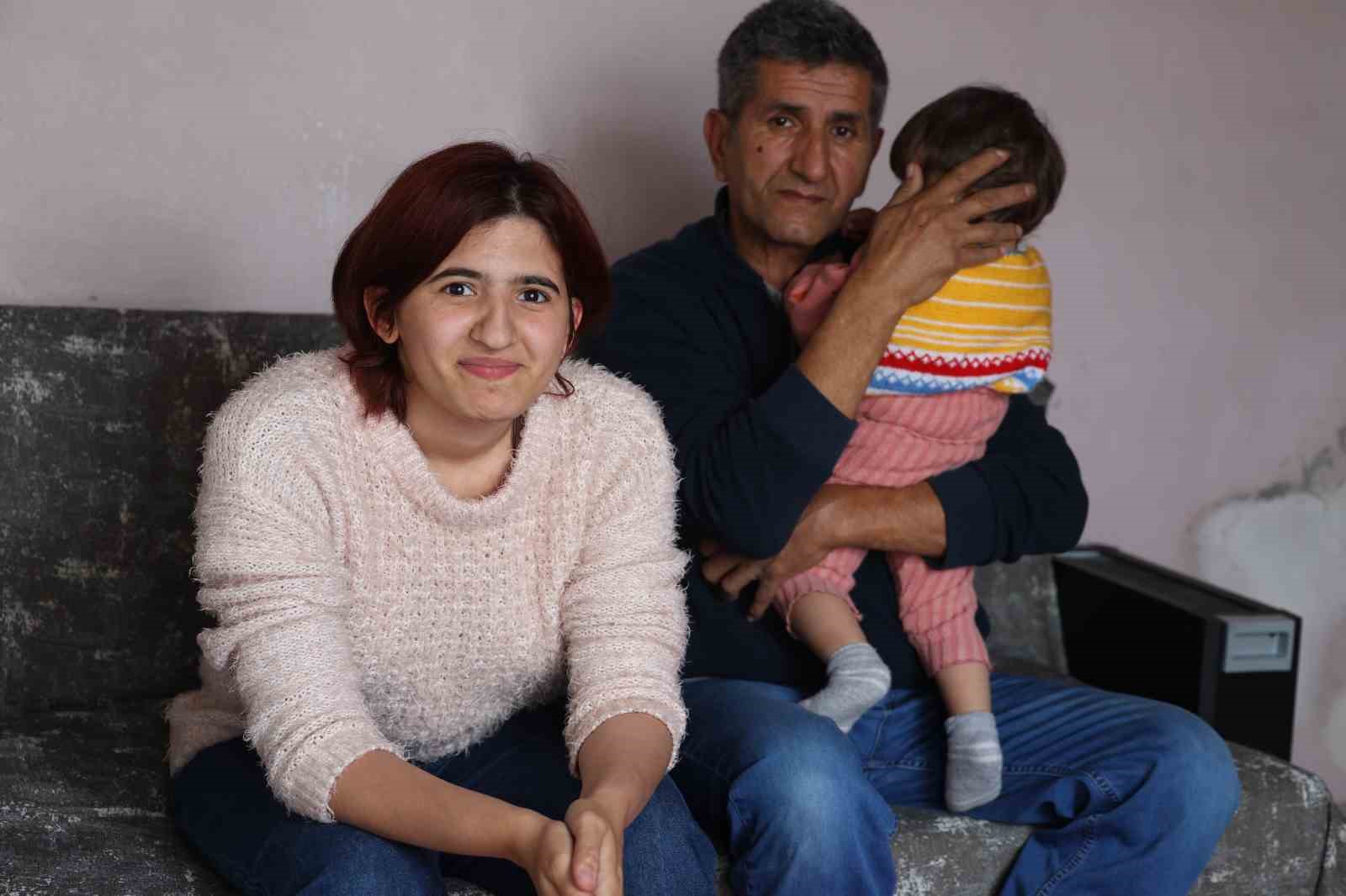 elazigda genc kadin turkiyede yetiskin duzeyinde kayitlara gecen tek hastalikla mucadele ediyor 2 hD8cC8Ie