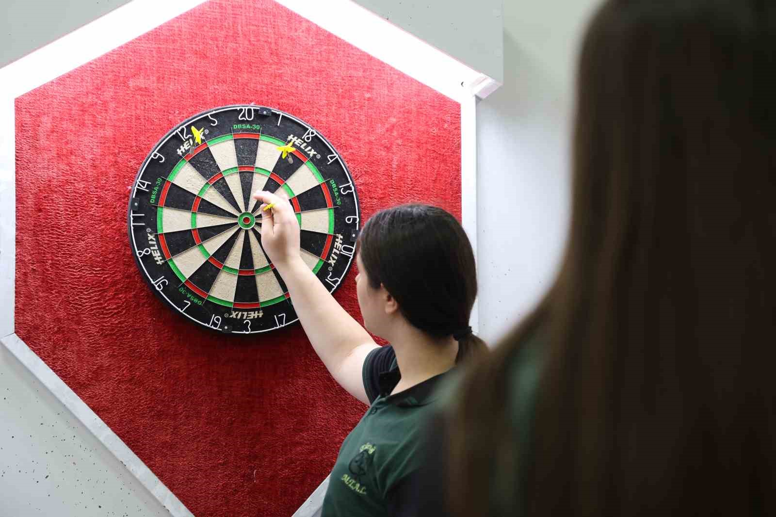 elazigda genc kizlarin dart sporuna ilgisi artiyor 2