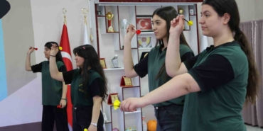 elazigda-genc-kizlarin-dart-sporuna-ilgisi-artiyor-SsDIIJ5N.jpg