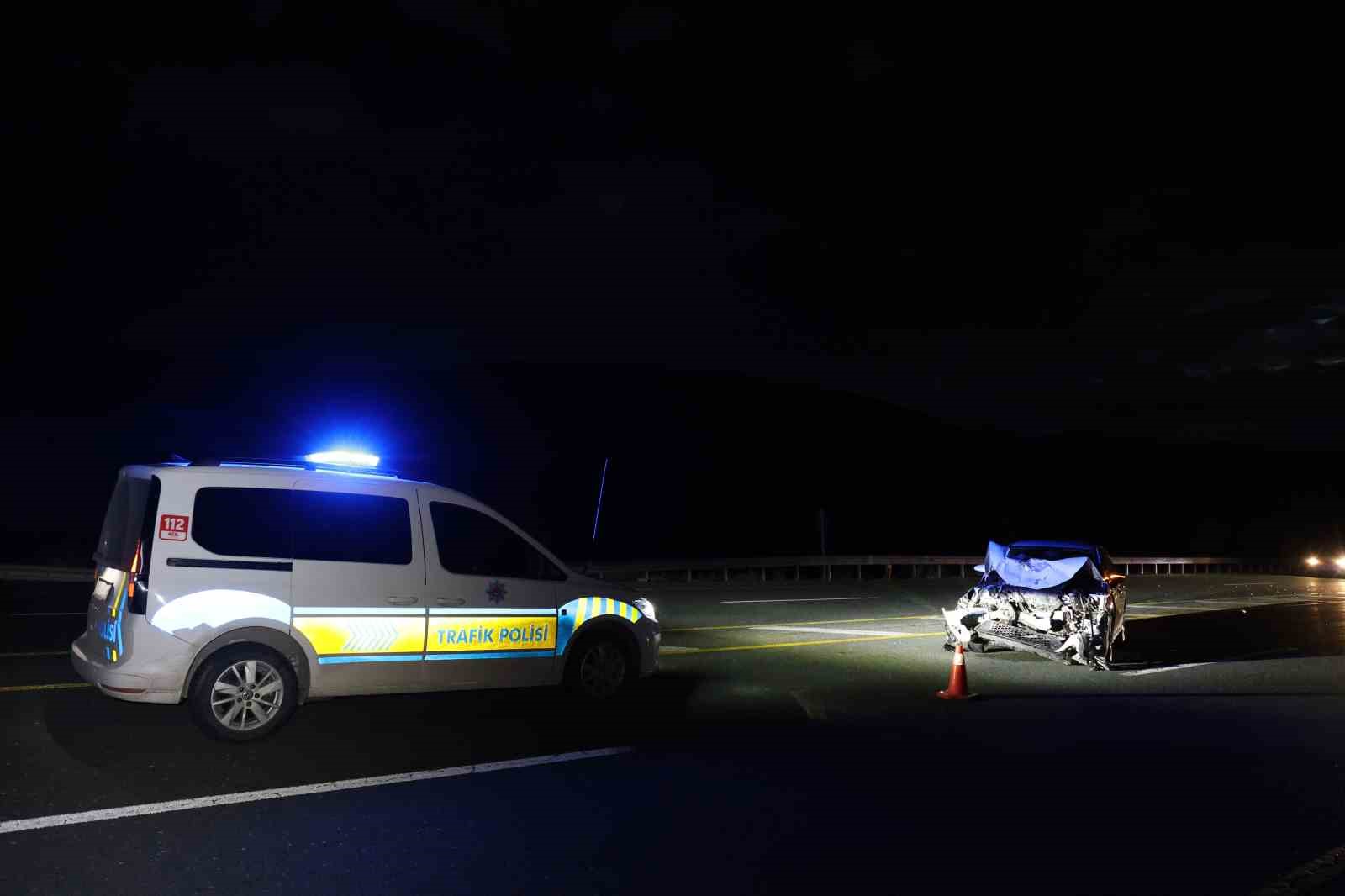 elazigda iki otomobil carpisti 1i agir 3 yarali 2 kLHVcsF9