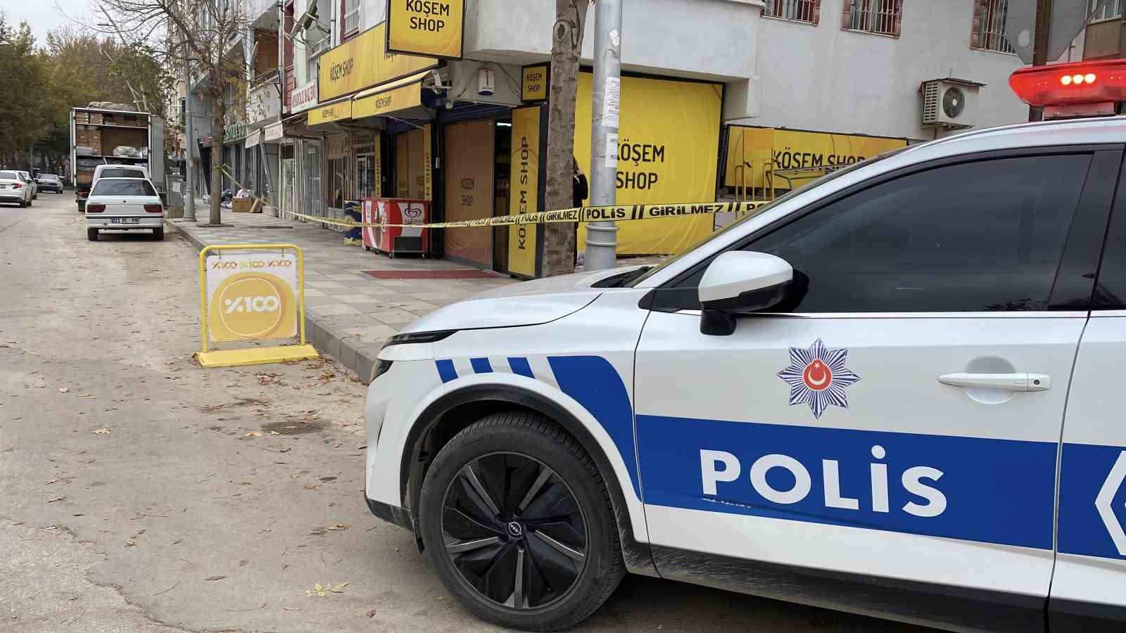 Elazığ’da iş yerine silahlı saldırı 4 elazigda is yerine silahli saldiri 0 VkZL4zjA