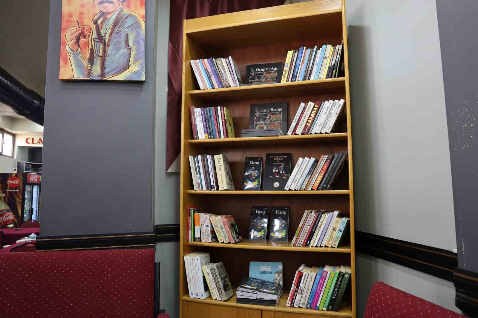 elazigda kahvehanelere kitap kosesi kuruluyor 5 65fhCu2M