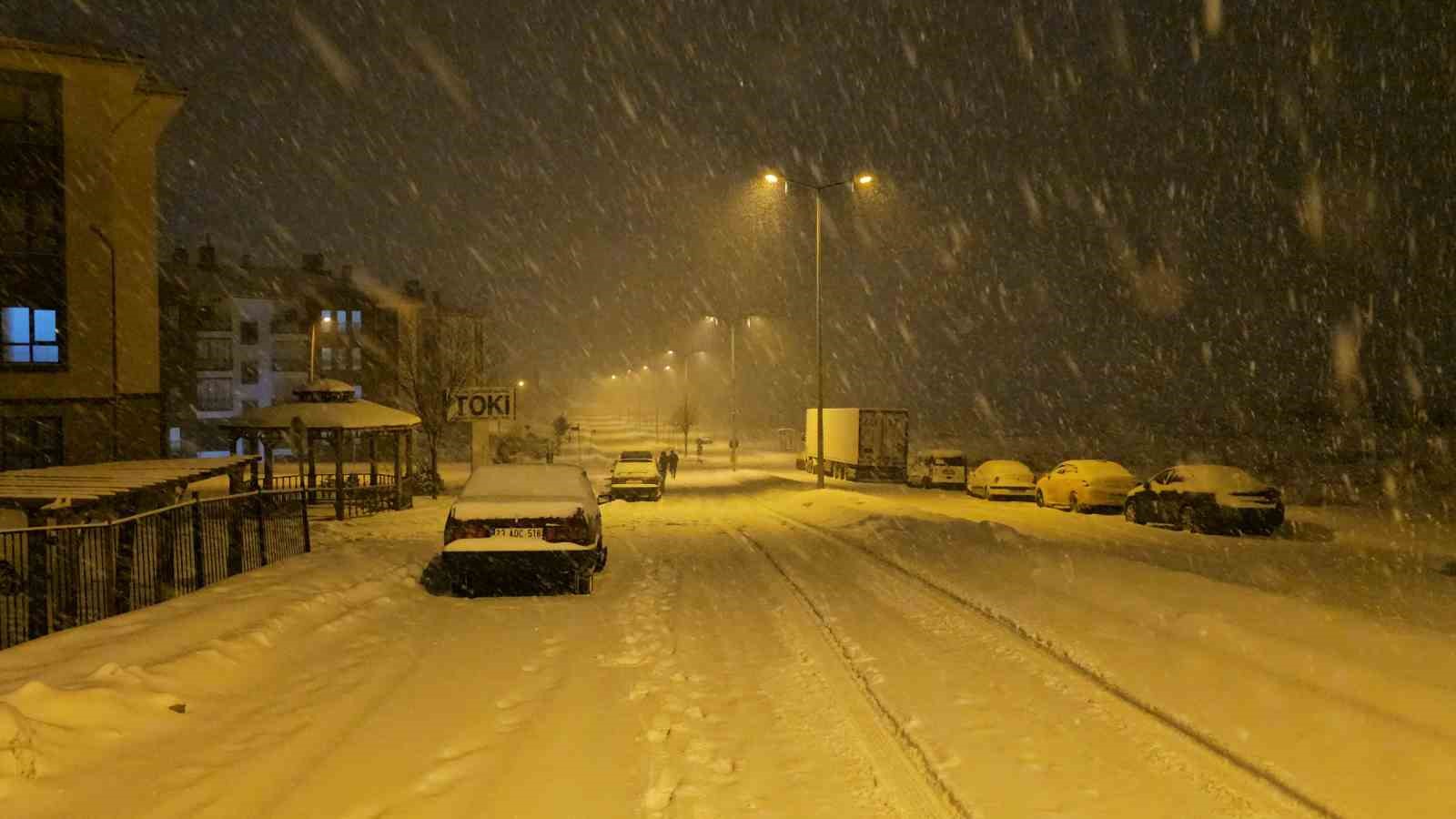 elazigda kar yagisi etkisini surduruyor 0 SLvB7Vfv