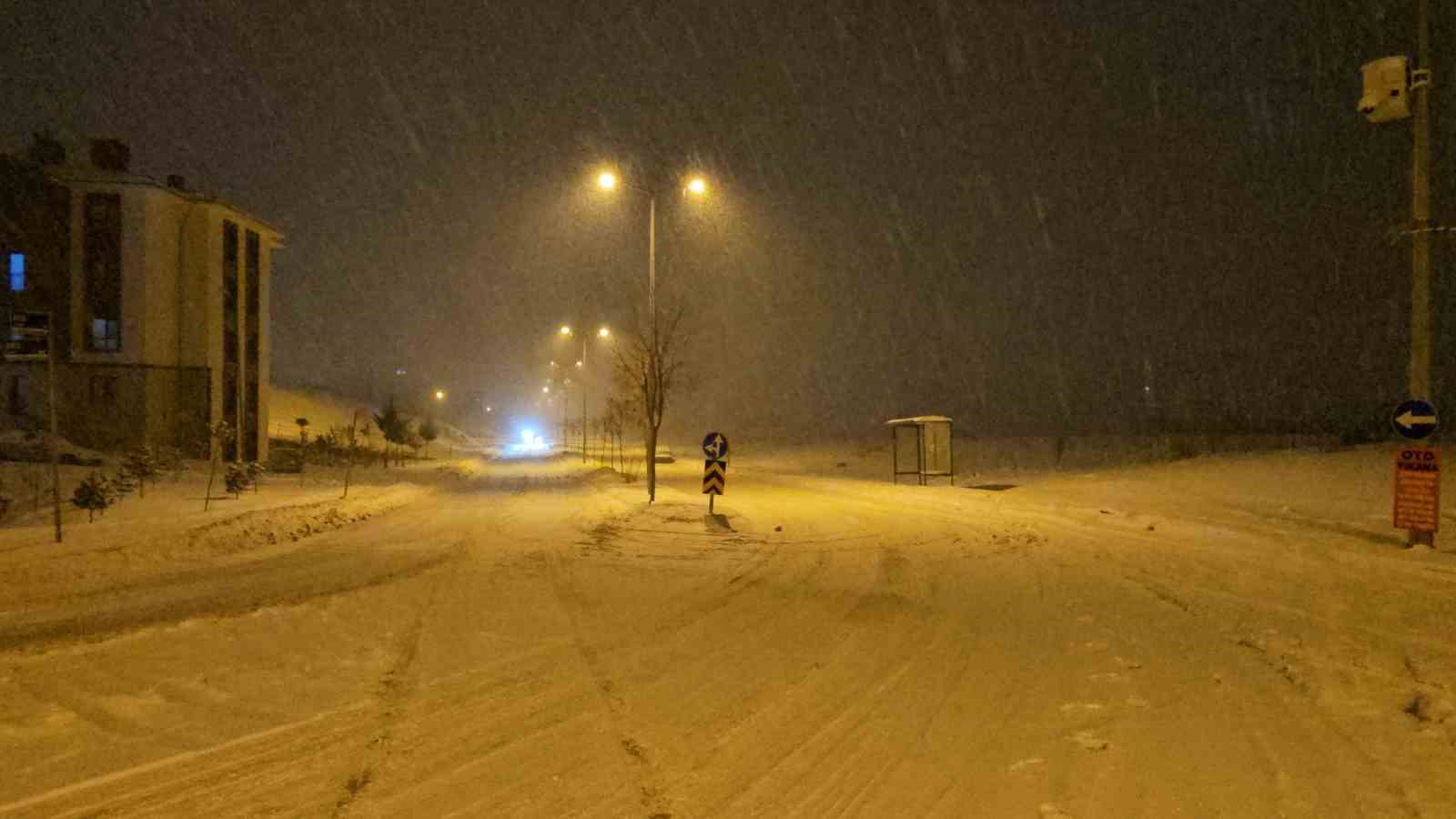 elazigda kar yagisi etkisini surduruyor 1 t6SRzN8n