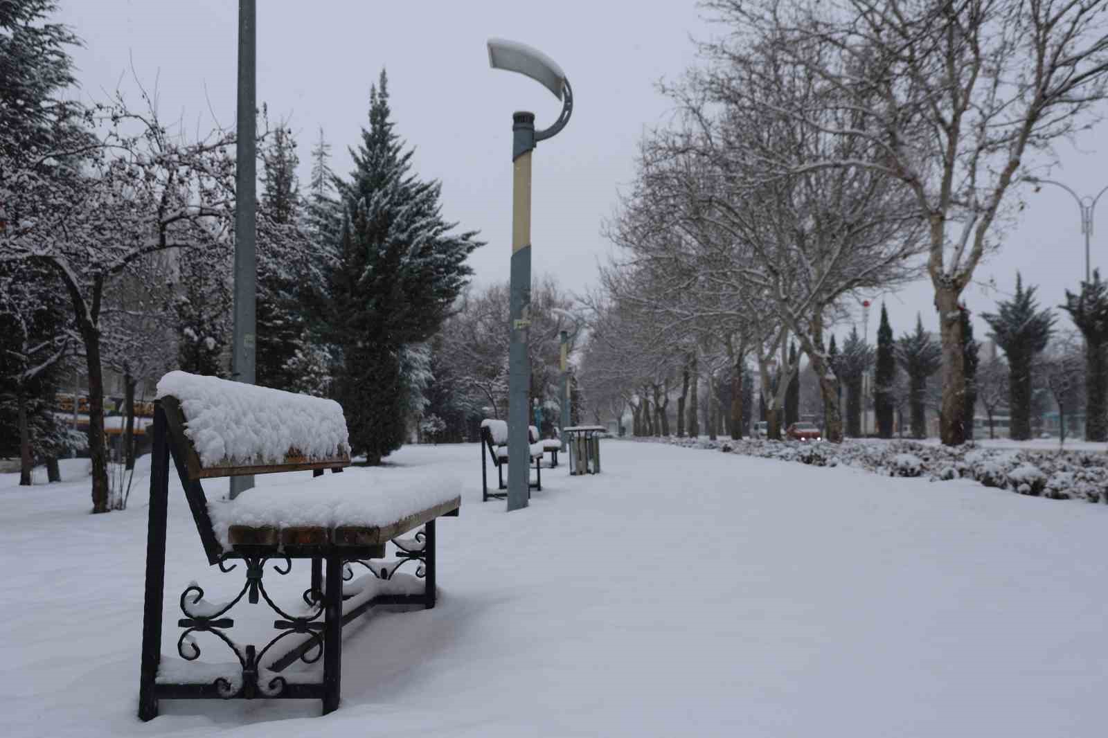 elazigda kar yagisi etkisini surduruyor 12 6UzLwGG8
