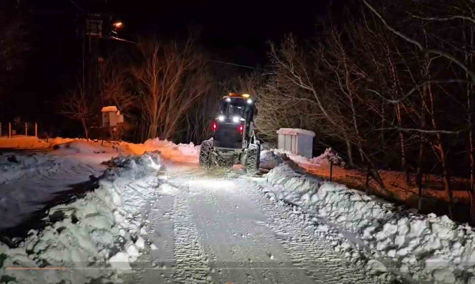 elazigda karla mucadele calismalari suruyor 276 koy yolu acildi 1 uR6eiIYd
