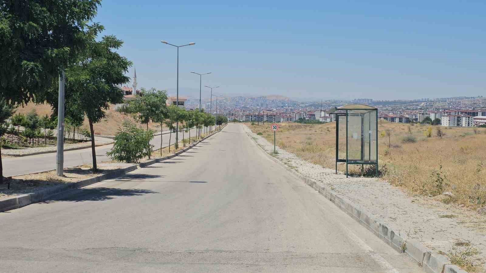 elazigda kavurucu sicaklar yollari bosaltti 0 jyJSQTgY