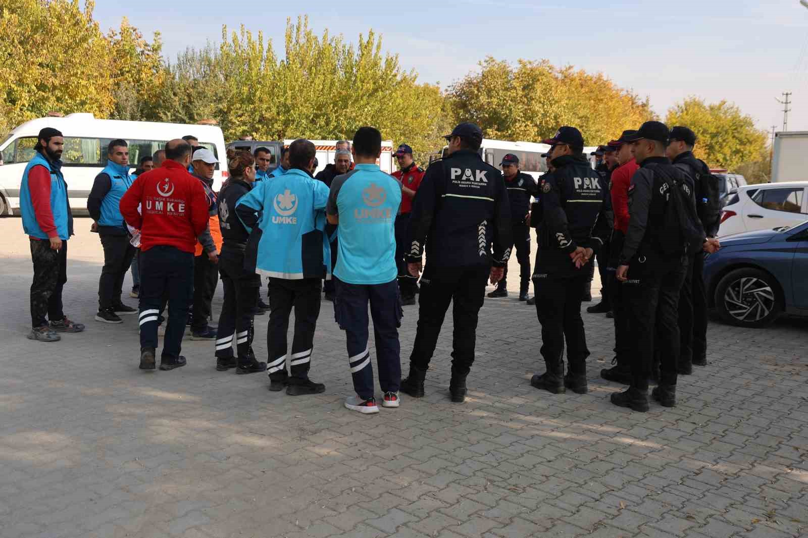 Elazığ’da kaybolan otizmli çocuk bir haftadır aranıyor 5 elazigda kaybolan otizmli cocuk bir haftadir araniyor 1 fs6L38dT