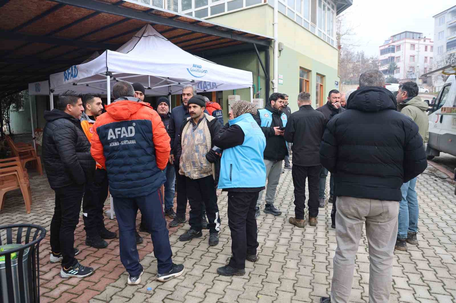 elazigda kaybolan yasli adam 3 gundur araniyor 1
