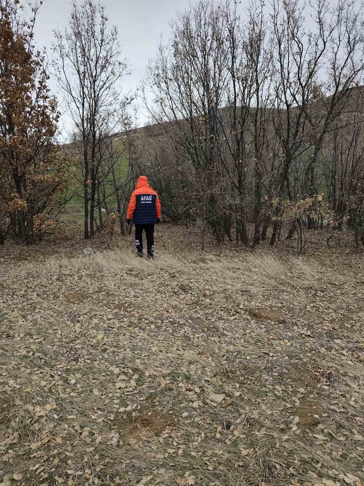 Elazığ’da kaybolan yaşlı adamı arama çalışmaları sürüyor 4 elazigda kaybolan yasli adami arama calismalari suruyor 0 WyEQRLvD