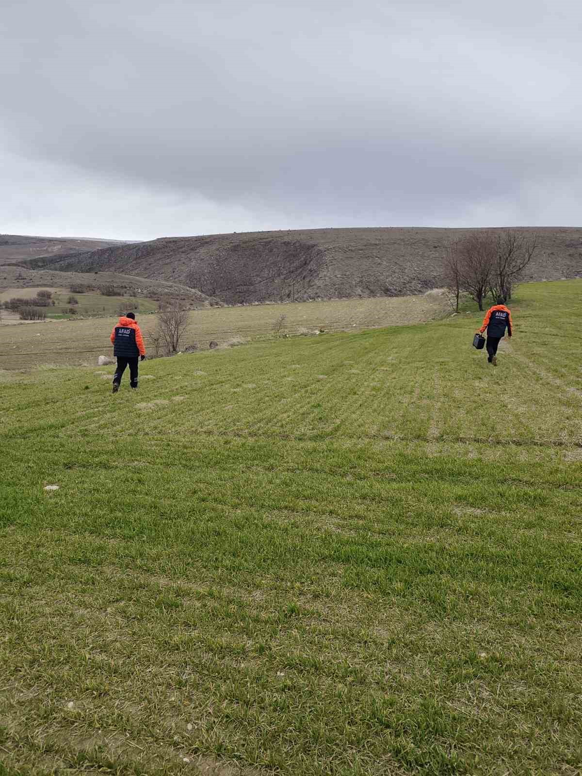 Elazığ’da kaybolan yaşlı adamı arama çalışmaları sürüyor 6 elazigda kaybolan yasli adami arama calismalari suruyor 2 lUQiOBpn