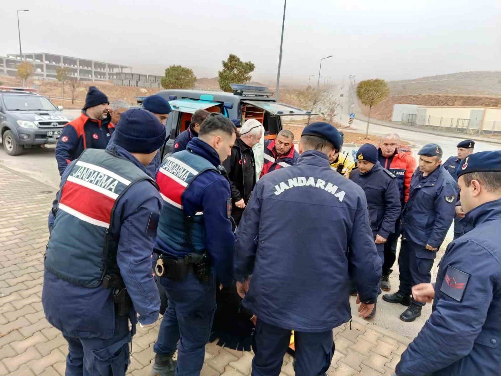 elazigda kayip yasli adam yarali halde bulundu 2 vD89ZFB1