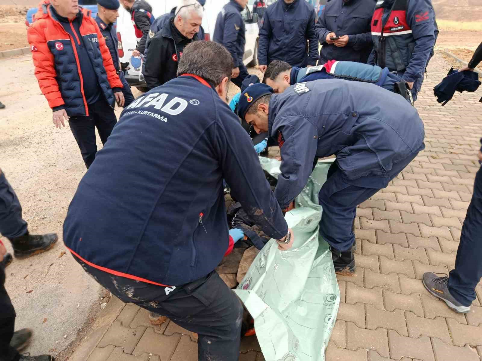 elazigda kayip yasli adam yarali halde bulundu 3 mrGnXByA