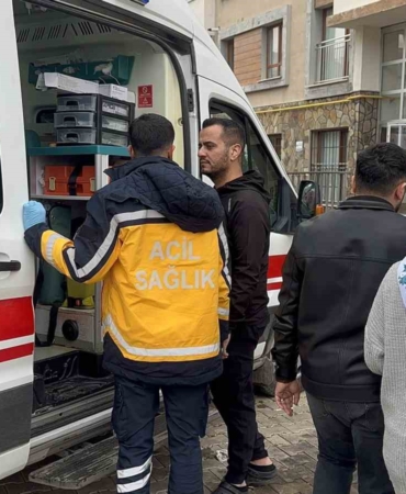 elazigda-korkutan-yangin-9-kisi-dumandan-etkilendi-DfJRpD2Y.jpg