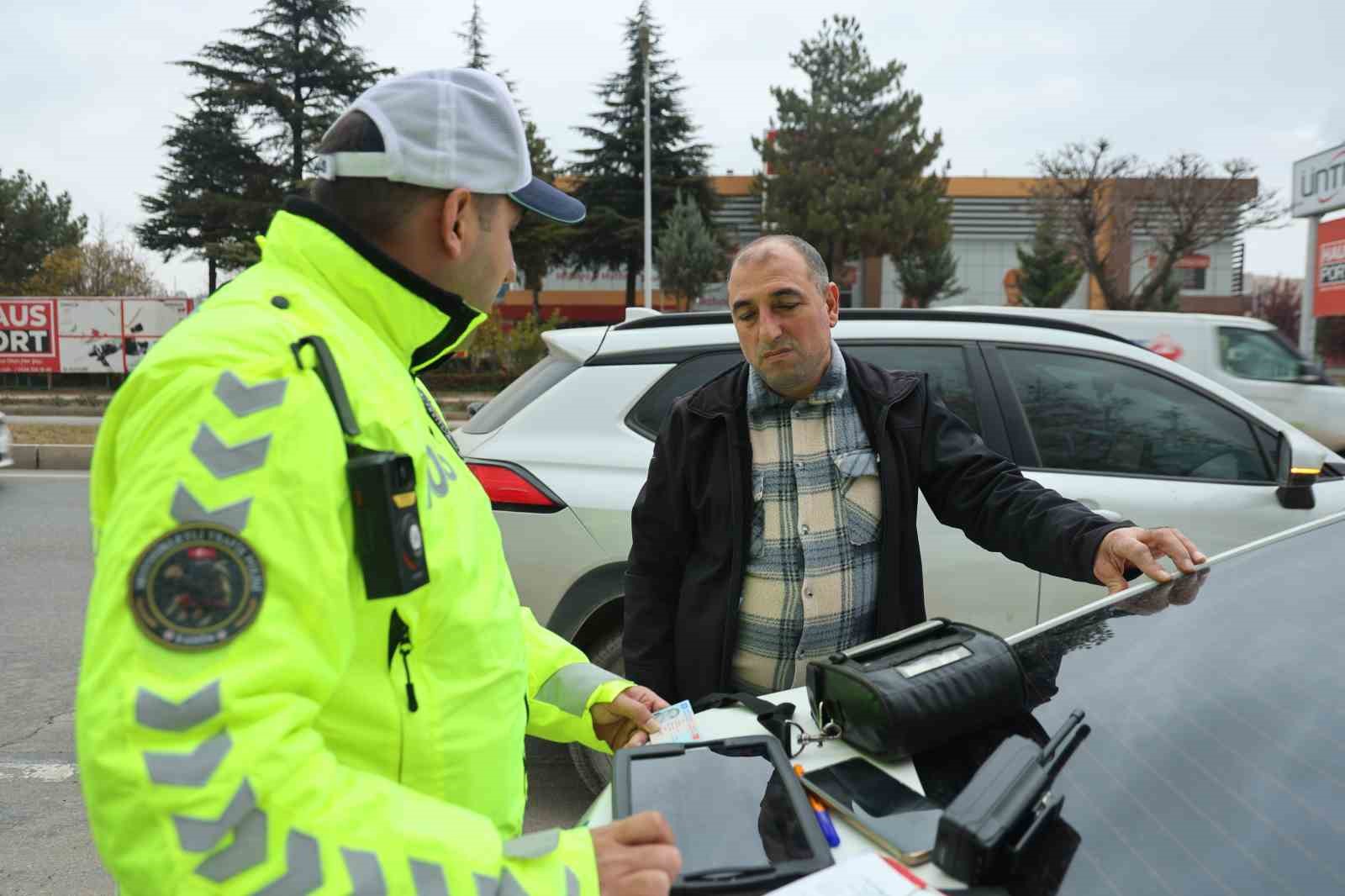 elazigda kurallara uymayan suruculer dronla tespit edildi 3 rwLt8abl