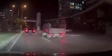 elazigda-makas-atan-surucu-kameraya-yansidi-1n4IZnCv.jpg