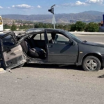 elazigda-otomobil-aydinlatma-diregine-carpti-1i-agir-3-yarali-wuCK6WfS.jpg