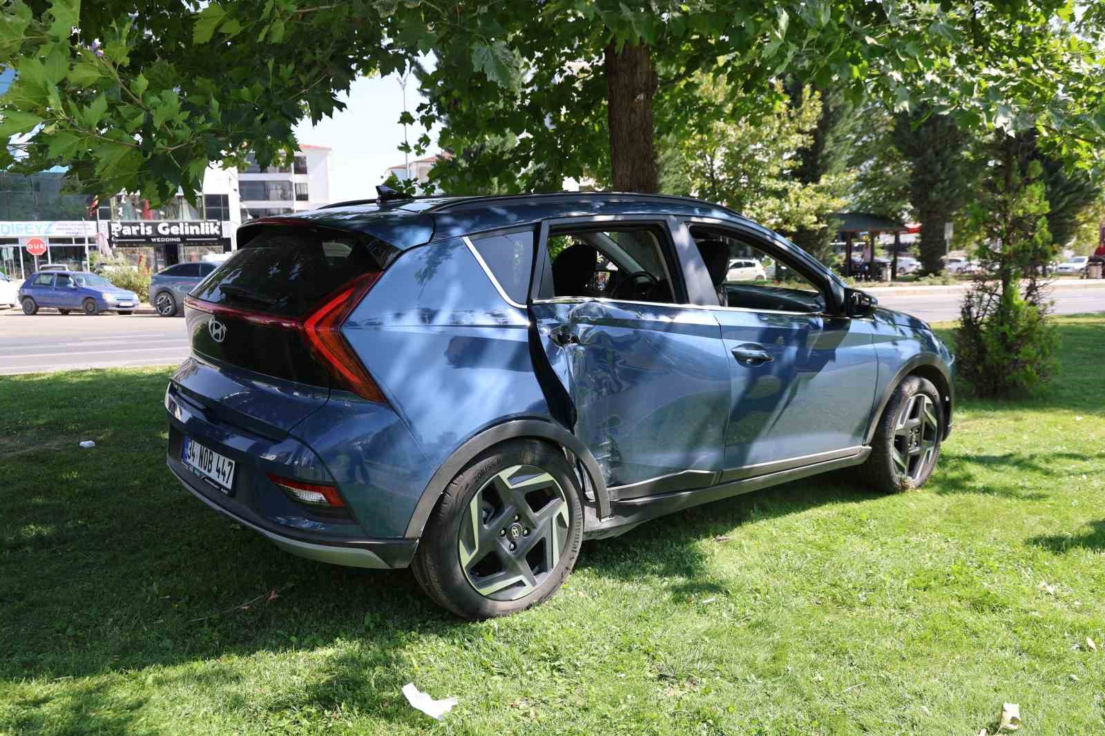 elazigda otomobil ile beton mikseri carpisti 5 yarali 0 nkV1e6Gg