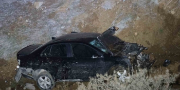 elazigda-otomobil-sarampole-uctu-2si-agir-5-yarali-jqpxYD5C.jpg