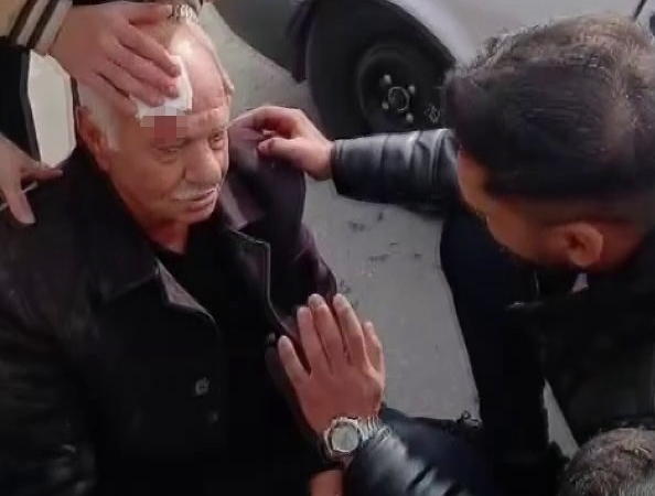 elazigda-otomobilin-carptigi-yasli-adam-yaralandi-HpeIqBAf.jpg