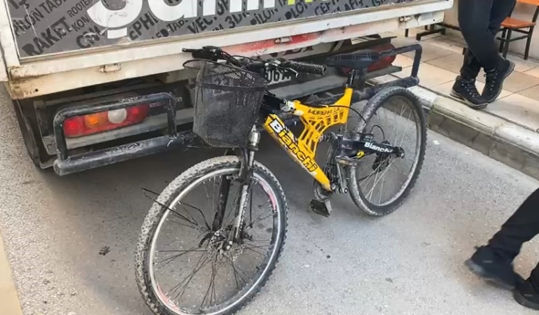 elazigda-pikaba-carpan-bisikletli-yaralandi-3wwlLd6K.jpg