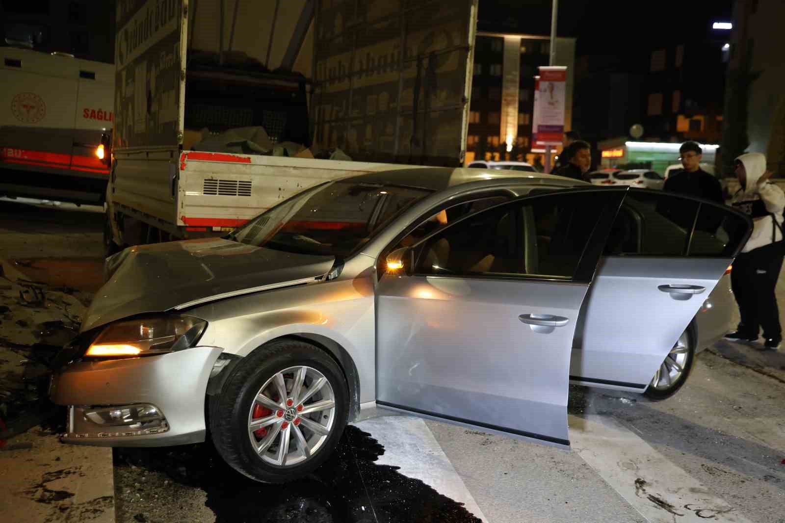 Elazığ’da pikap ile otomobil çarpıştı: 5 yaralı 4 elazigda pikap ile otomobil carpisti 5 yarali 0 3sEwXId3