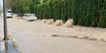 elazigda-saganak-yagis-etkili-oldu-TPtarZt6.jpg