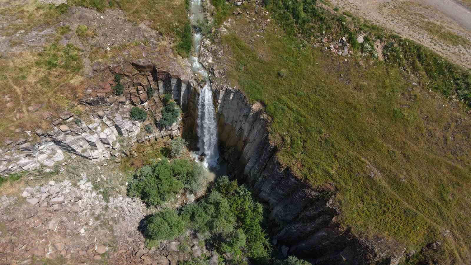 Elazığ’da saklı doğa harikası: Nişankaya Şelalesi ve doğal kanyon 9 elazigda sakli doga harikasi nisankaya selalesi ve dogal kanyon 5 SA1icLv9